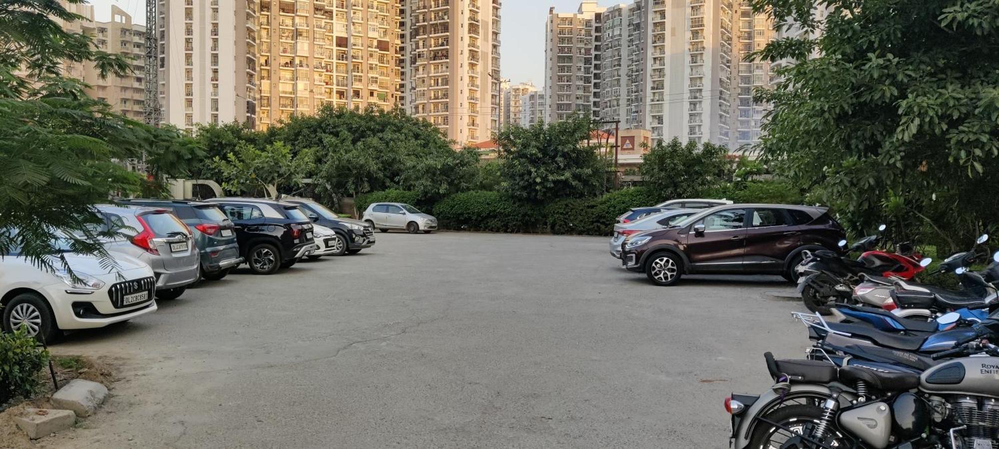 The Forest Stays-Luxury Studio Apartment In Noida Exterior photo